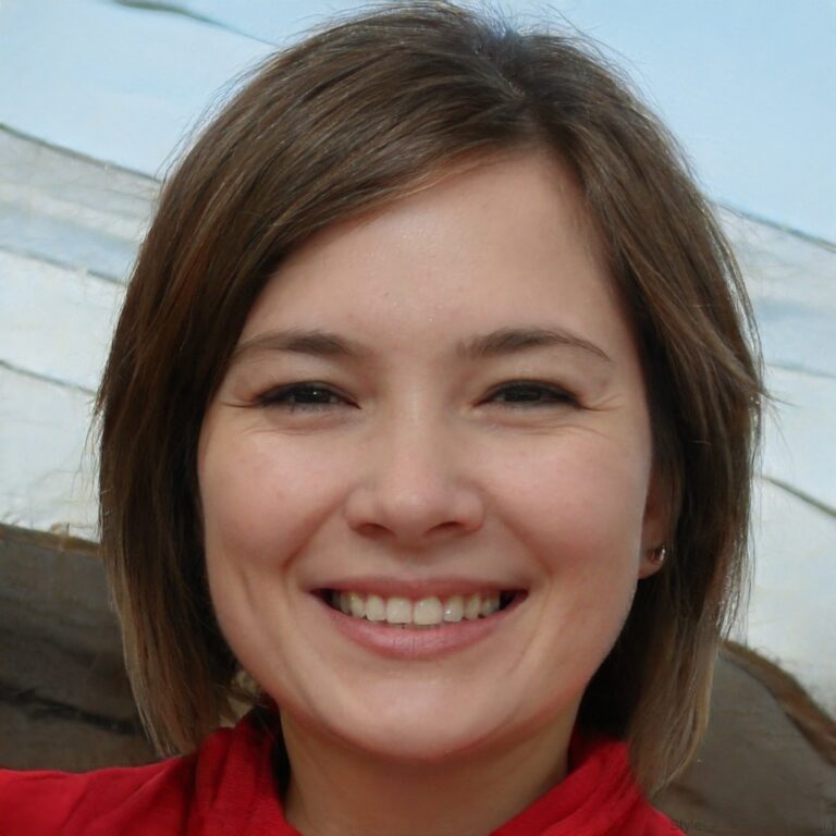 Claire D., Rédactrice en chef
